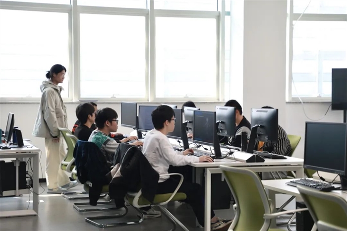 温州市低空经济学院揭牌成立并落户我校